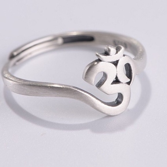 OM symbol sterling silver Adjustable ring - Picture 5 of 9